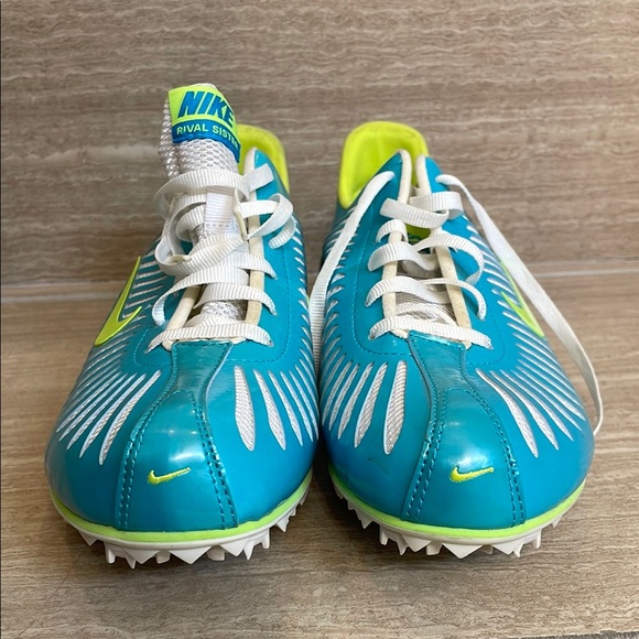 NIKE UEG Women’s Size 9 Blue White Green Athletic Shoes Cletes track Field - Picture 4 of 10